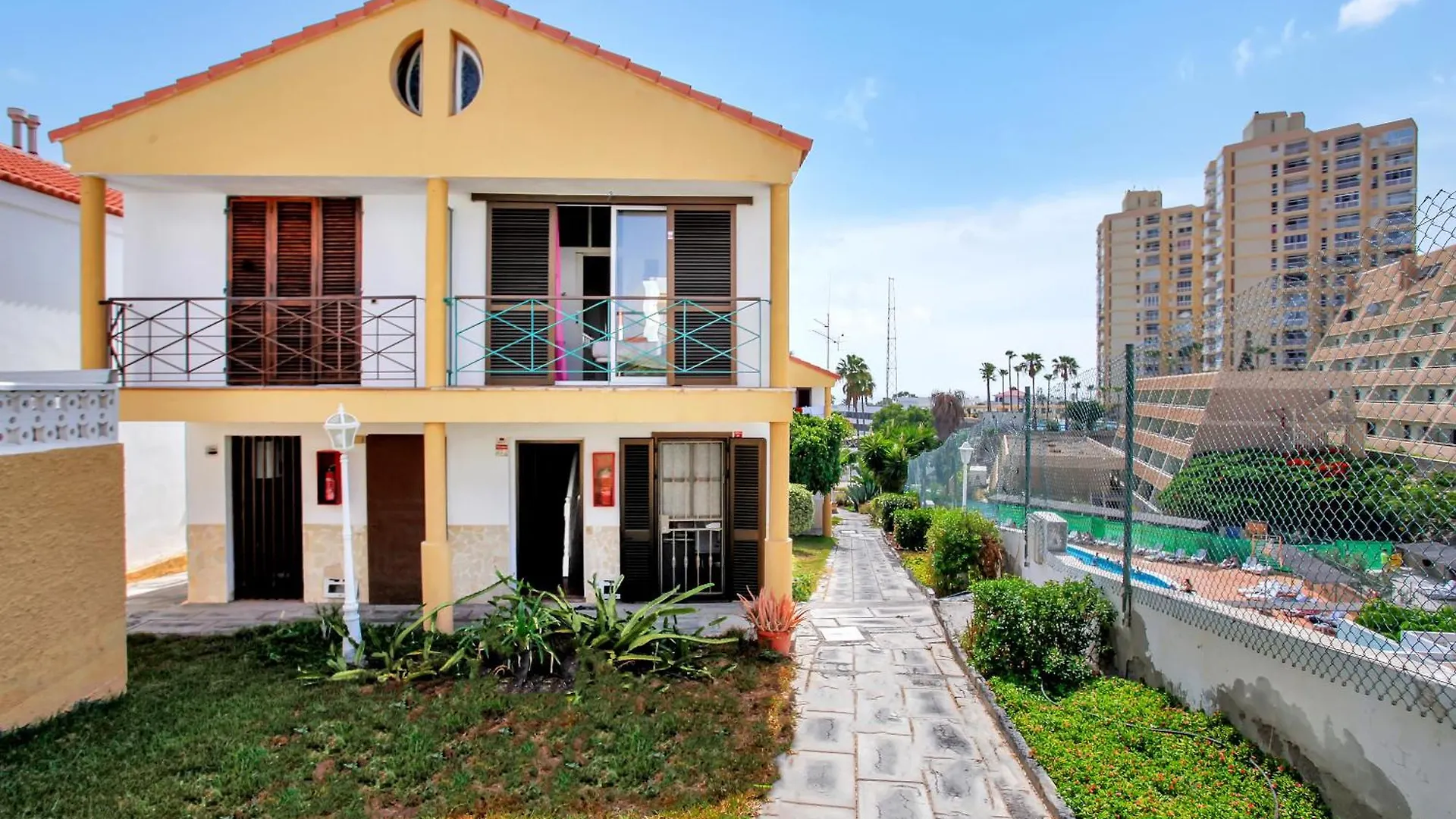 2 Bedrooms Bungalow In Playa De Las Americas 0*, פלאייה דה לאס אמריקס